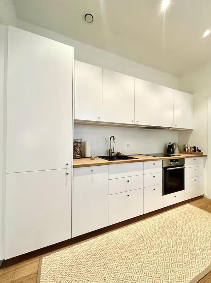 Cozy Center Apartment *